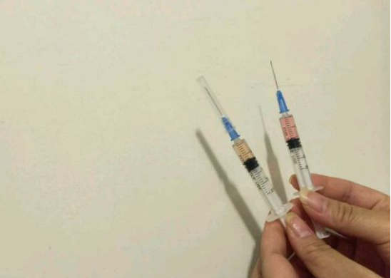 教您辨别英特威疫苗真假方法(图3) 教您辨别英特威疫苗真假方法(图3)