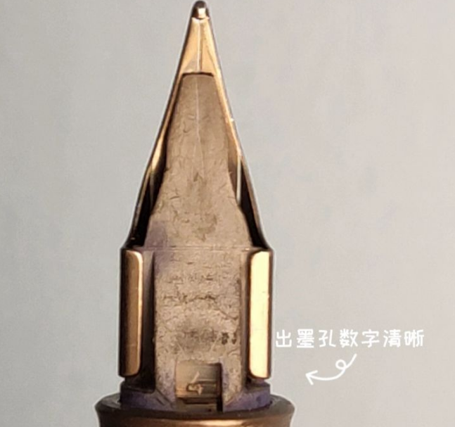 LAMY凌美钢笔如何鉴别真假?细节说明一切!(图2) LAMY凌美钢笔如何鉴别真假?细节说明一切!(图2)